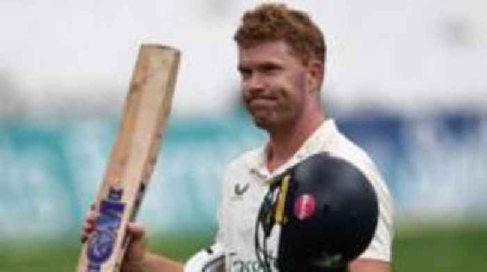 Compton makes 221 as Kent draw with leaders Leics