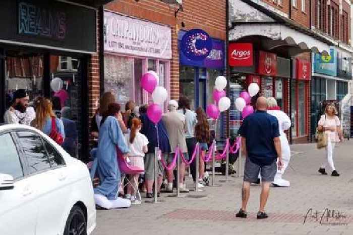 Clacton cat cafe opens to the public with queues waiting outside the door