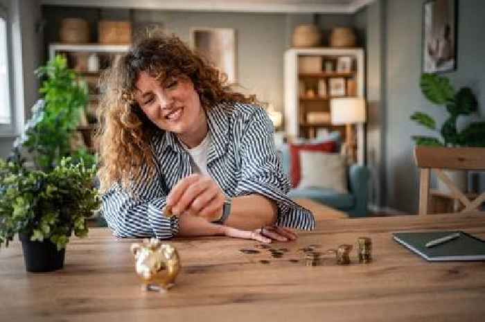 Coin collector issues £2 alert as he says value of one will 'blow your mind'
