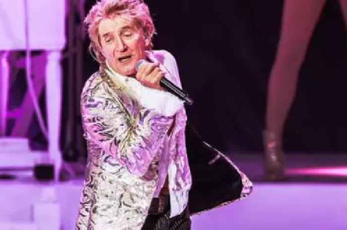 Rod Stewart savagely blasts Donald Trump with lyric change amid 35% trade tariff increase