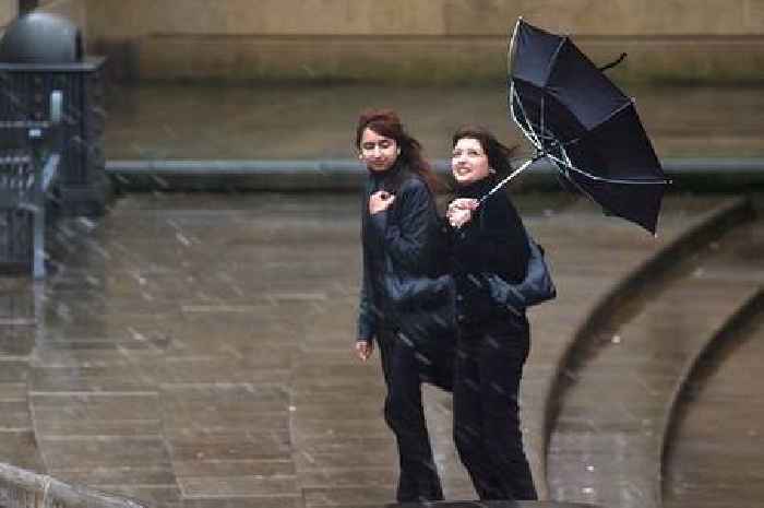 Storm Floris weather warning issued with 'unseasonably strong' winds to batter West Dunbartonshire