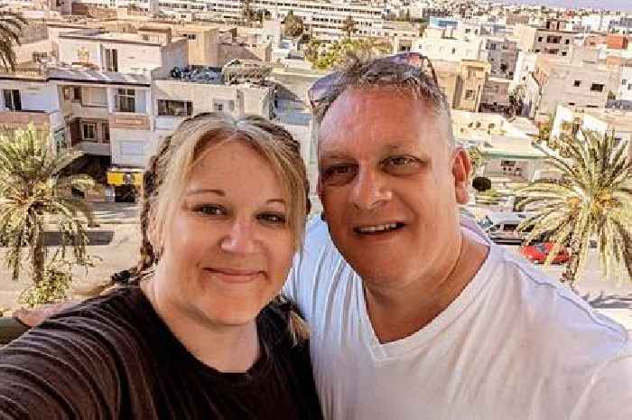 Comedian drops four stone after 'six chins' roasting at comedy club