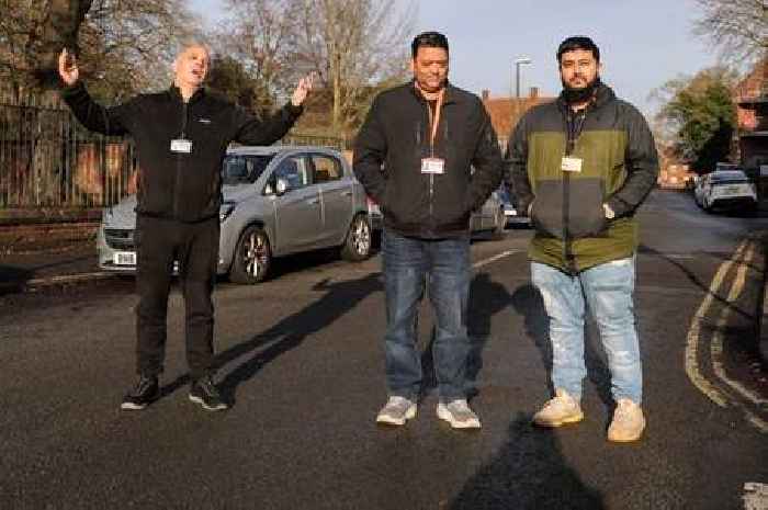 Derby taxi drivers say they can't pick up customers because of school road closures