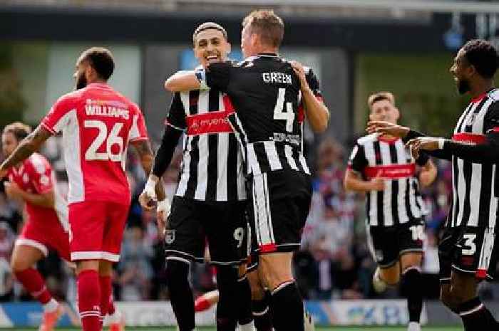 Perfect season opener for Grimsby Town with 3-0 win over Crawley