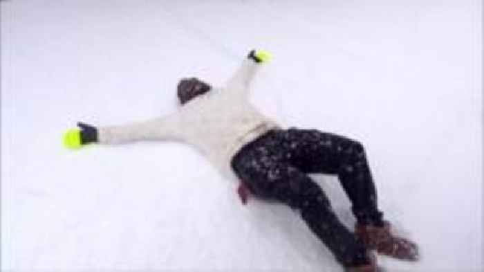 Watch: Australians play in snowy winter wonderland