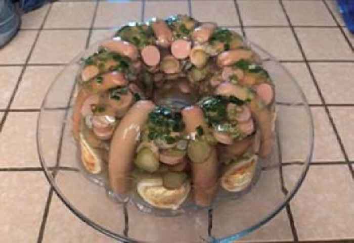 18 1970s Dinners Mom Somehow Made Taste Good