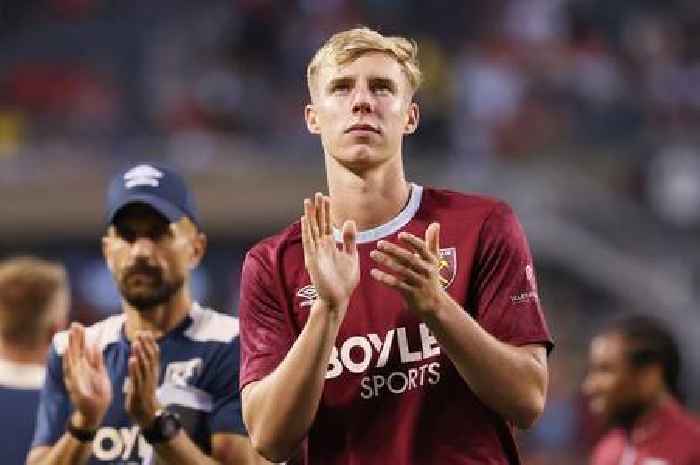 Swansea City eye loan move for West Ham United starlet