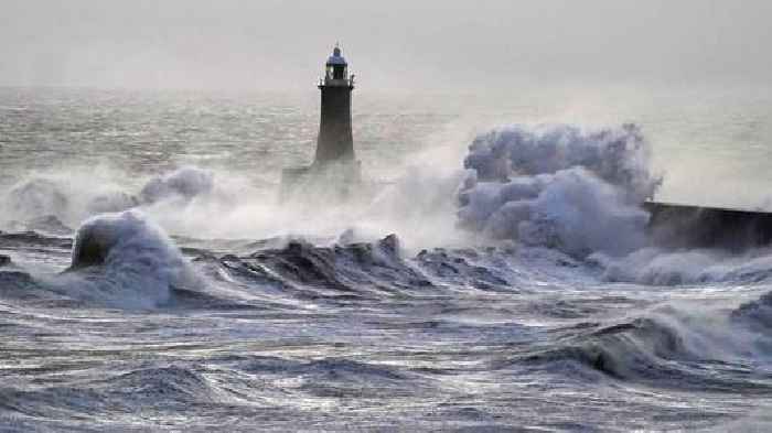 'Danger to life' amber weather warning issued for Storm Floris with 90mph winds forecast