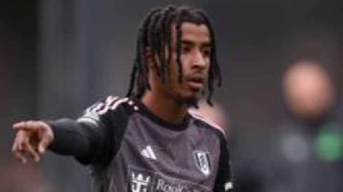Leyton Orient sign Fulham winger Gordon