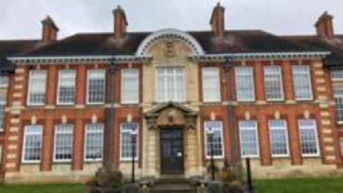 School gets go-ahead for Send classroom expansion