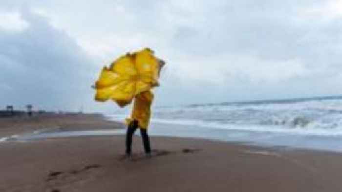 Strong winds to hit north Wales as Storm Floris arrives