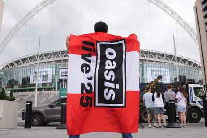 News24 | Man dies after falling at Oasis gig in London