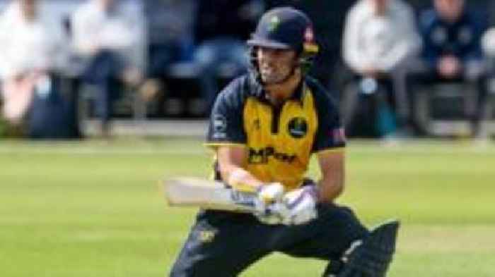 Carlson ton in vain for Glamorgan as youthful Hants dominate