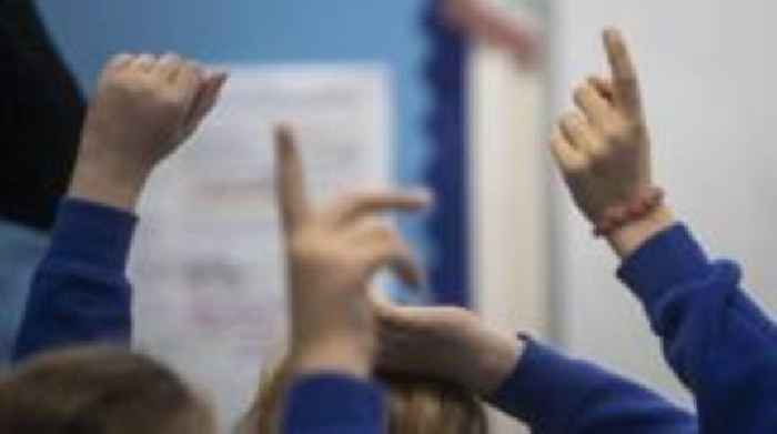 Primary school pupils fall by 5.6% in two years