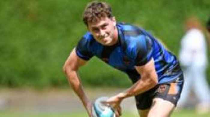 Dragons sign former Exeter scrum-half Armstrong