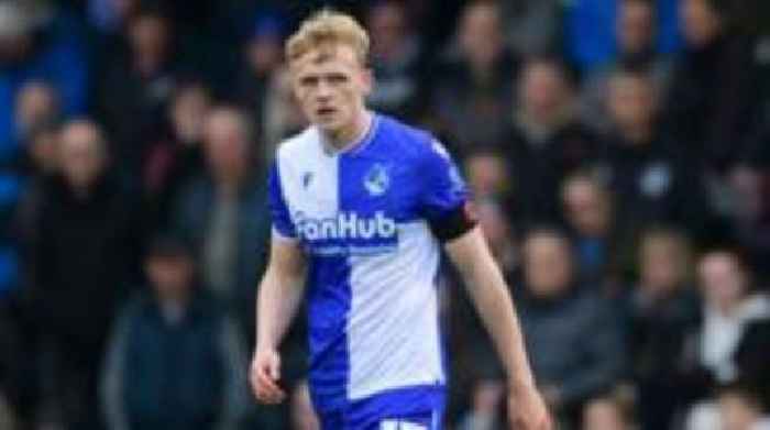 Wycombe sign Bristol Rovers defender Taylor