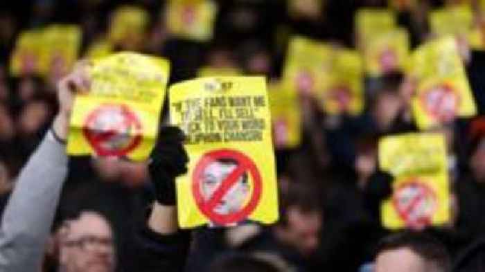 Crisis clubs can 'absolutely' be saved - Nandy