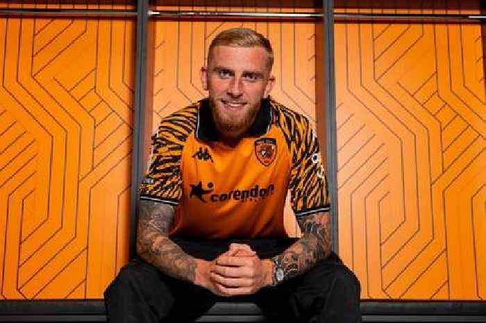Hull City finally seal Oliver McBurnie transfer as ex-Sheffield United star arrives