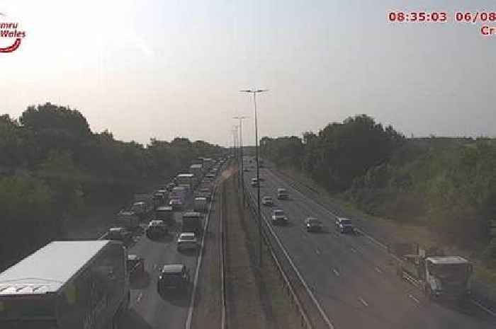 Why the M4 was shut completely one way at the Prince of Wales Bridge