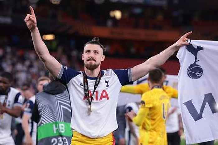 Radu Dragusin gives fresh Tottenham injury update and opens up on Thomas Frank team meetings
