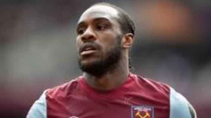 West Ham release Antonio eight months after crash