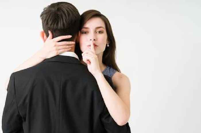 The sneaky cheating sign 'everyone seems to miss'