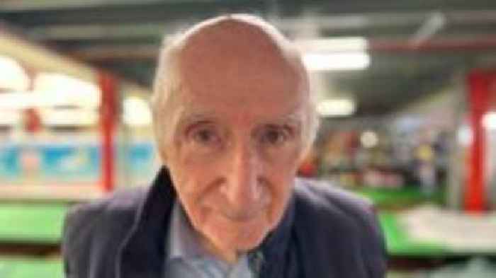 Balloon festival founder praised as event returns