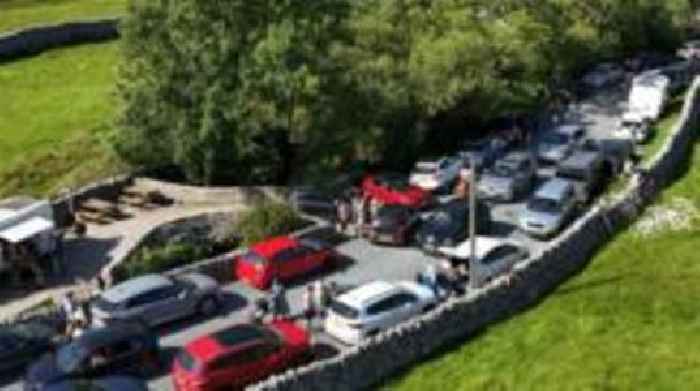 'Inconsiderate' parking at beauty spot criticised