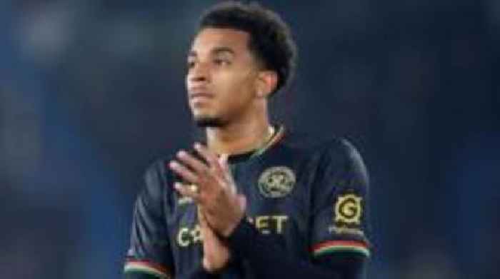 Orient sign QPR striker Lloyd on loan