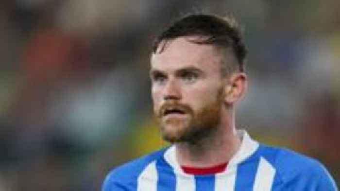 Salford sign ex-Huddersfield defender Turton