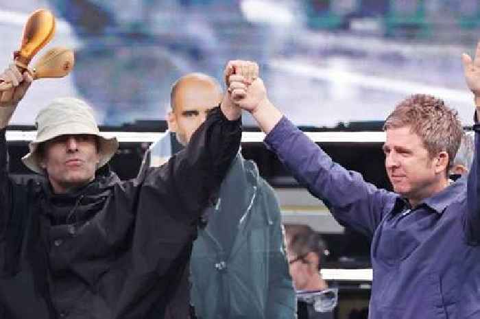 Oasis blast Edinburgh Council chiefs at Murrayfield crowd after 'fat drunk' fan jibes