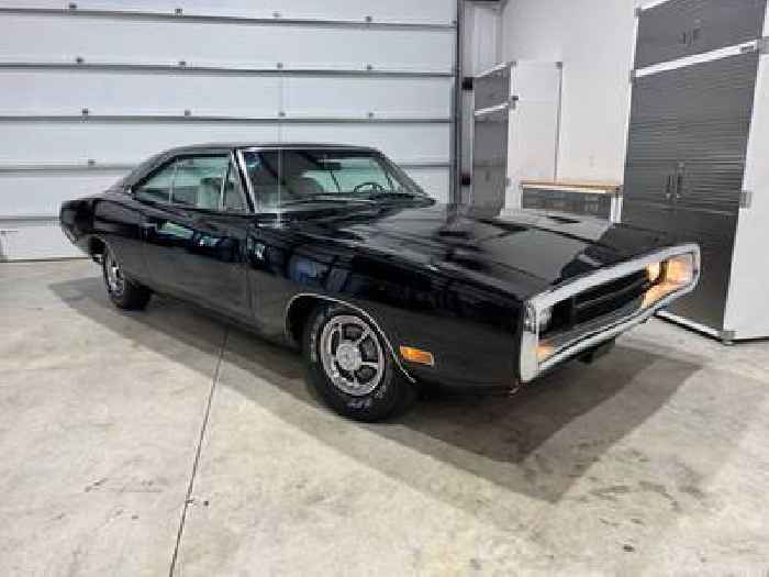 Owner Hopes To Sell This 1970 Charger for Big Dollars, Original Engine Under the Hood
