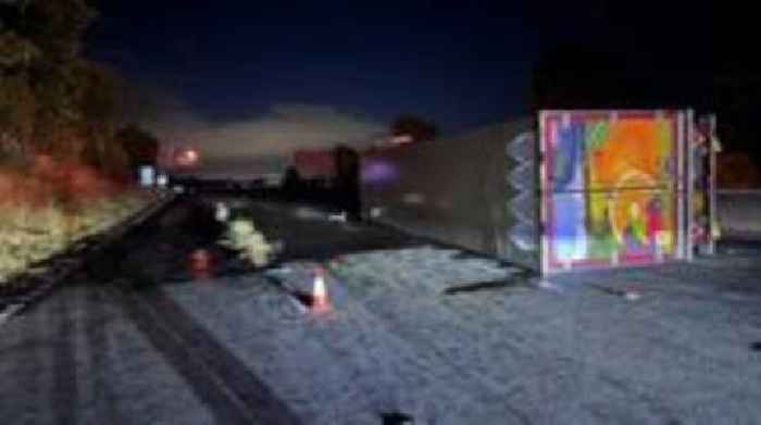 Overturned lorry forced M6 motorway closure