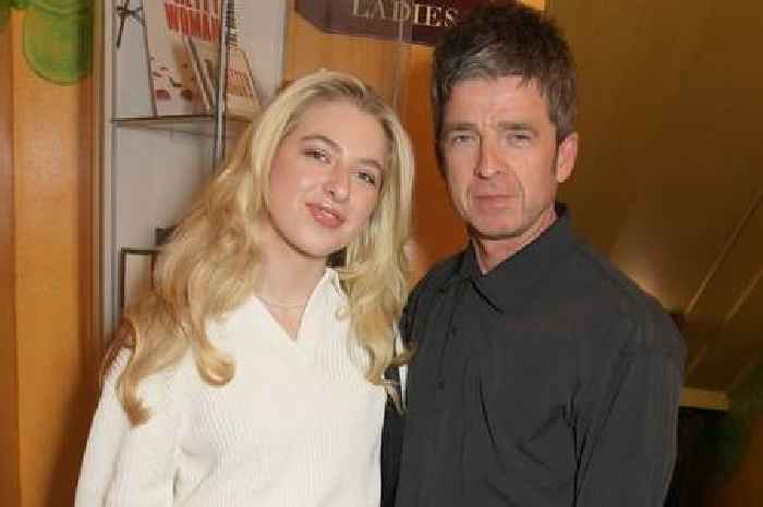 Noel Gallagher's daughter Anais pays tribute to one football team at latest Oasis gig