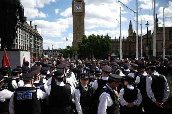 Hundreds of people face arrest at Palestine Action march on Saturday