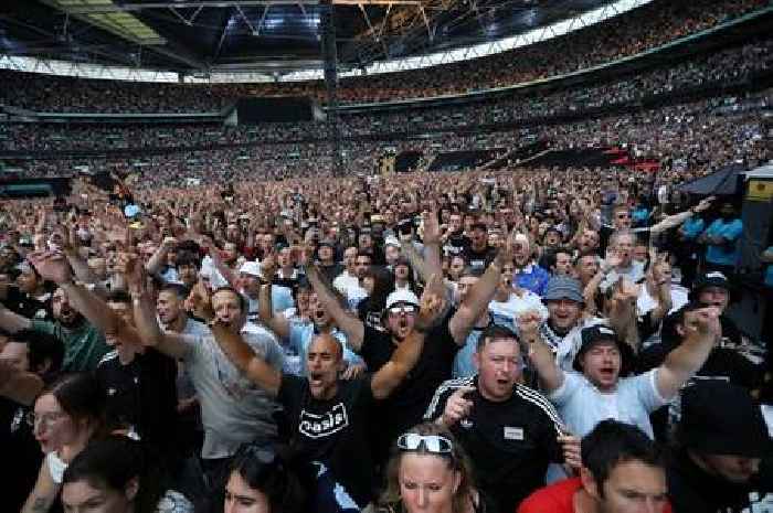 Probe launched after 'hundreds' of Oasis fans sneaked into Wembley gig without tickets