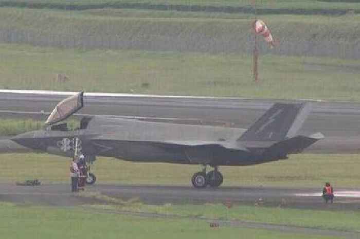 Second RAF F-35B jet makes emergency landing in 2 months on HMS Prince of Wales