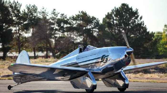 Vintage-Looking Spirit SE-1 Takes to the Skies, Fuses Vintage Style and Modern Tech