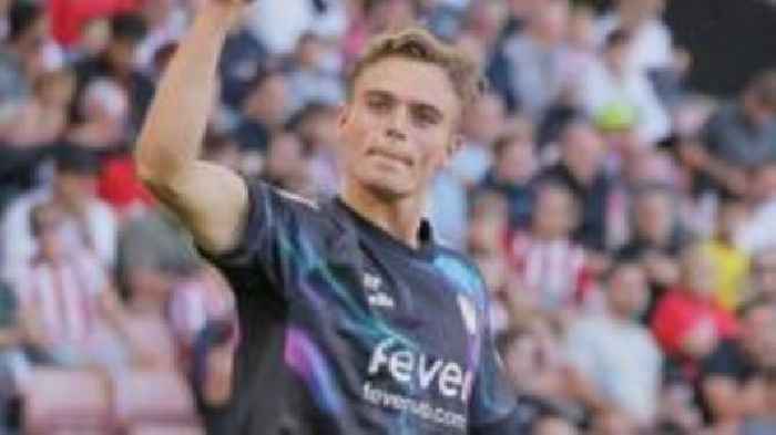 Robins 'clinical' but not looking too far ahead