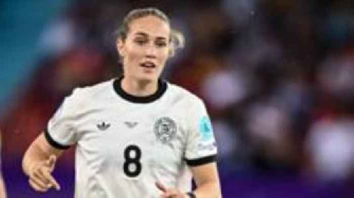 No 'better time' to play in England, says Lohmann