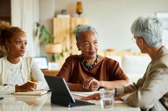 Benefits you can't claim on state pension - including Universal Credit