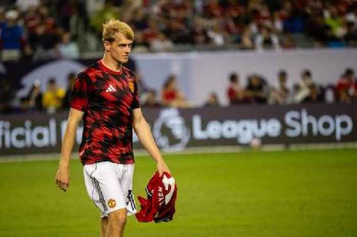 Hull City hopeful of snapping up Manchester United rising star as major coup moves closer