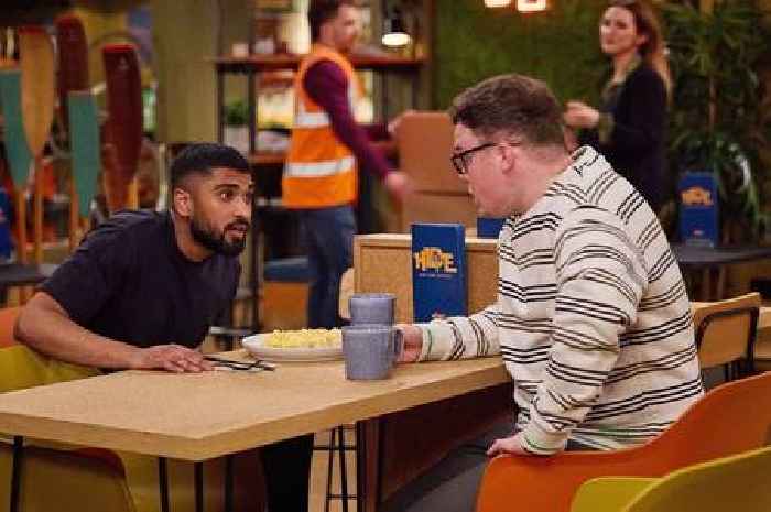 Emmerdale's Vinny and Kammy stars discuss 'organic chemistry off-screen' after near kiss