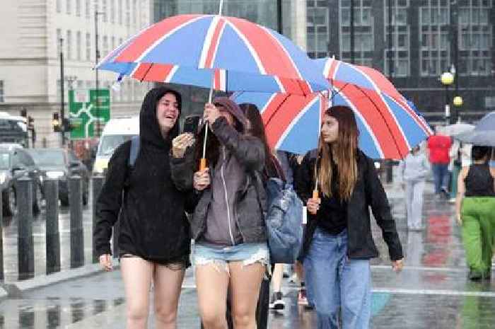 Met Office issues fresh thunderstorm warning bringing heatwave to abrupt end