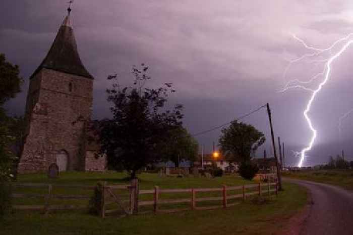 Met Office forecasters warn of thunderstorms as high heat continues in Kent