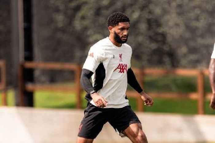 Arne Slot and Liverpool handed early Premier League title boost amid Arsenal and Man City battle