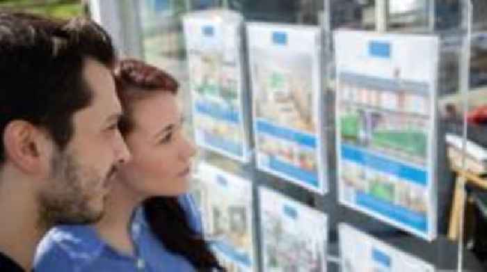 Mortgage rates below 5% for first time since Truss budget