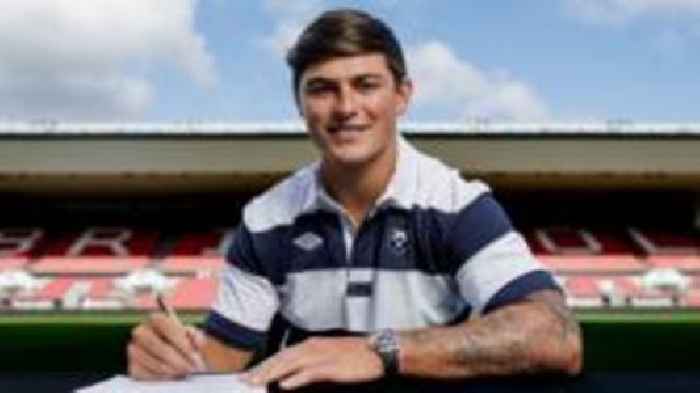 Bristol sign Wales' Rees-Zammit on rugby union return
