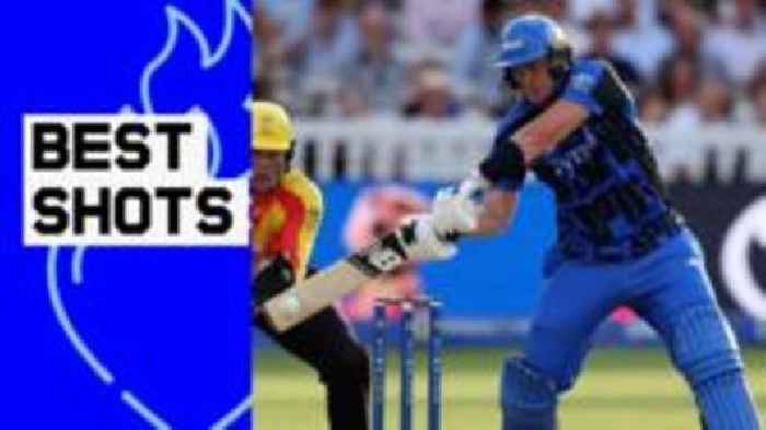 Sixes, fours and two drops - Smith's entertaining Hundred innings
