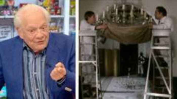 'One take wonder': David Jason on that  iconic chandelier scene